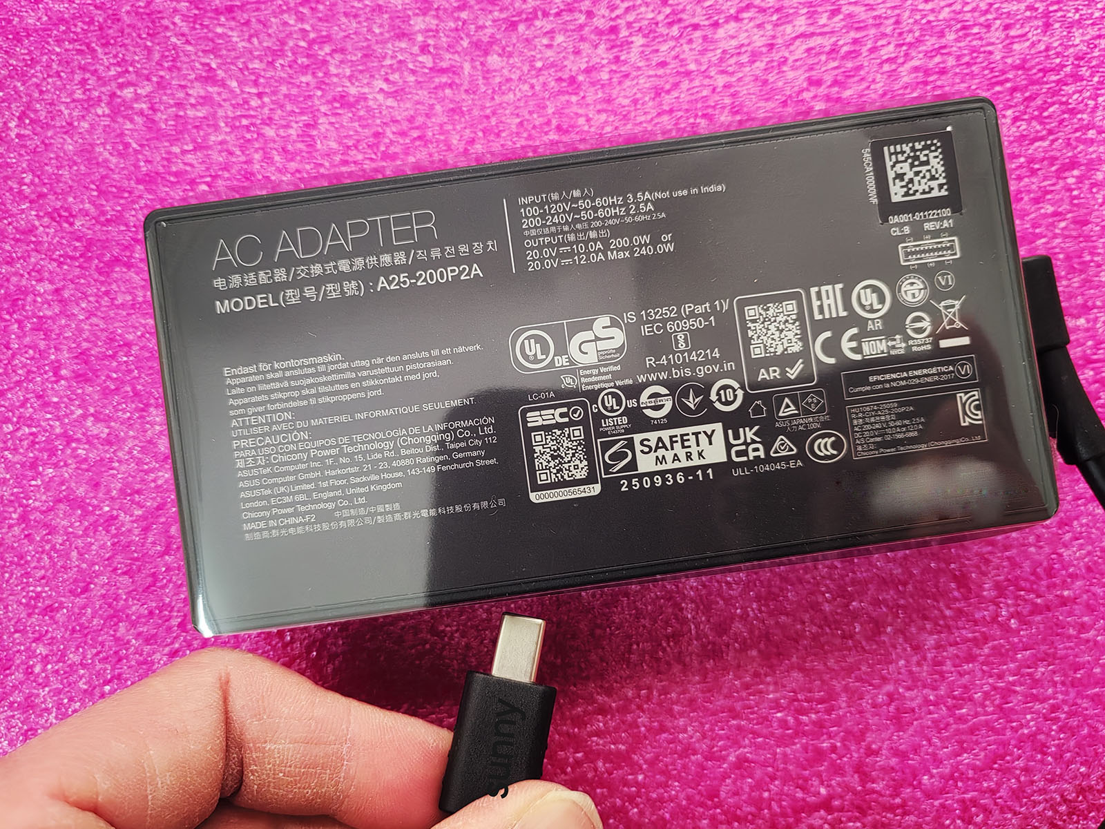 NEW OEM A25-200P2A Rectangle C - огляд і ціна Pc Gaming Asus Rog